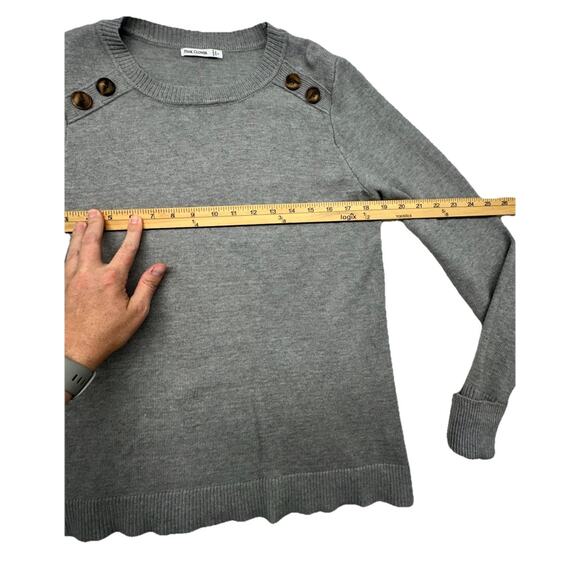 Pink Clover Womens Size Large Sweater Carson Gray Cuffed Sleeve Button Accent - Picture 3 of 6